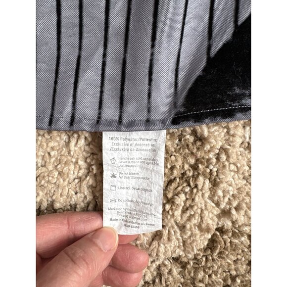 Spooky Haunted Tree Tablecloth 60"x104" Gray Black Gothic Fence Design Halloween - Picture 2 of 11